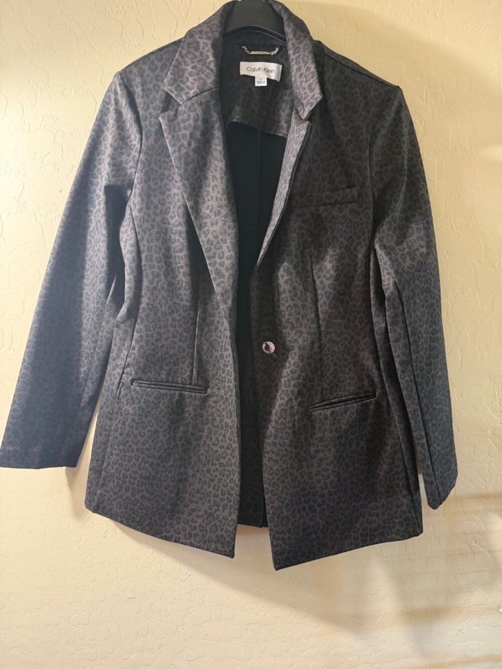 Calvin Klein Leapord blazer